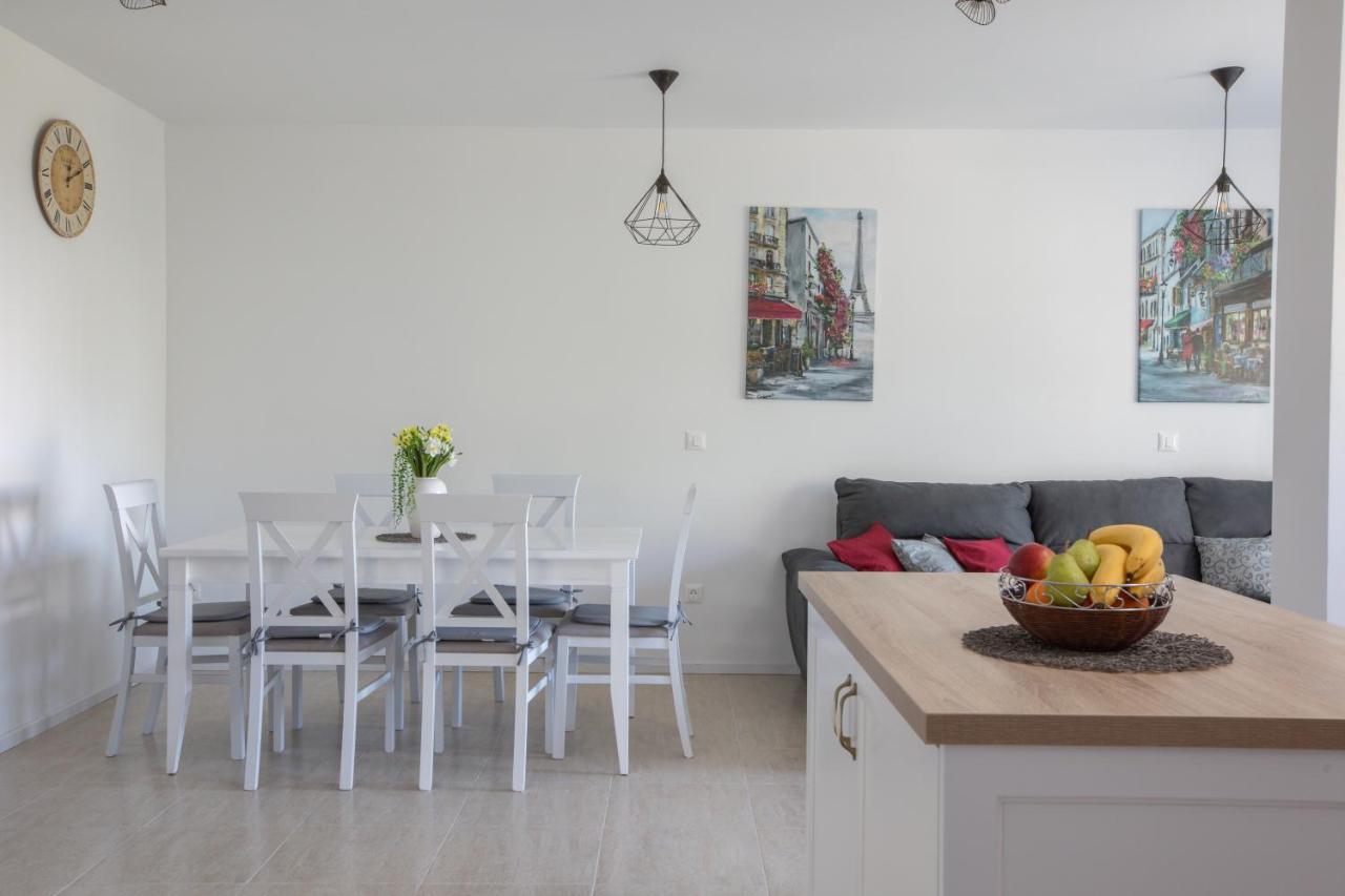 Apartment Oseka มาคาร์สกา ภายนอก รูปภาพ